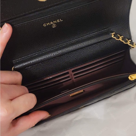 Chanel WOC full set; like new - Picture 8 of 8